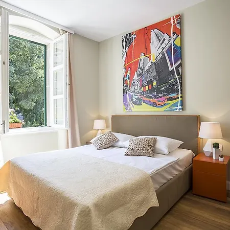 Gostinjska kuća Piano Nobile 4*